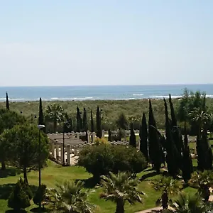 Con Vistas Al Mar. 2 Dormitorios. Apartamento