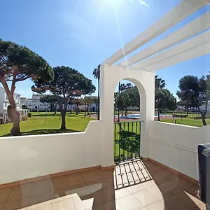 Bonito Un 1ª Linea De Playa Apartamento